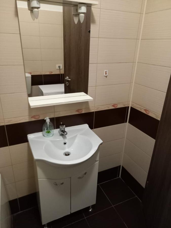 Apartament 2 Camere Chiajna Eksteriør billede