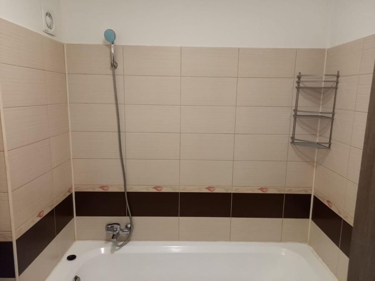 Apartament 2 Camere Chiajna Eksteriør billede