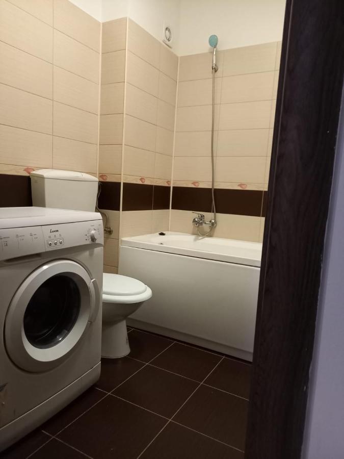 Apartament 2 Camere Chiajna Eksteriør billede