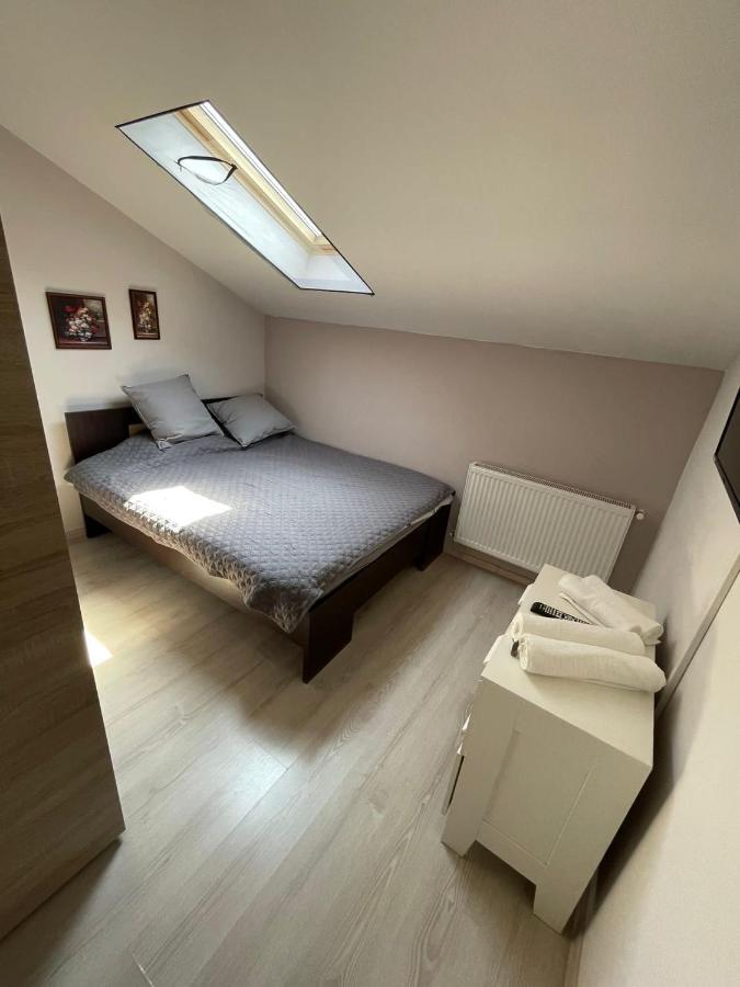 Apartament 2 Camere Chiajna Eksteriør billede